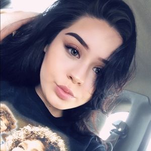 Meet your Posher, Makayla